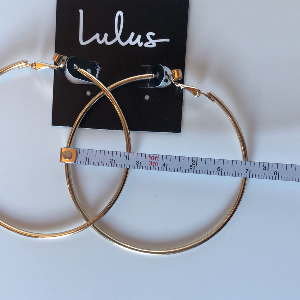 Lulus Gold Hoops - Picture 3 of 3
